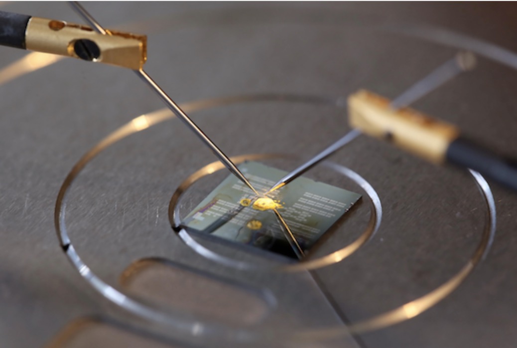 /wp-content/uploads/2023/02/IEM_OpticsPhotonics2.jpeg
